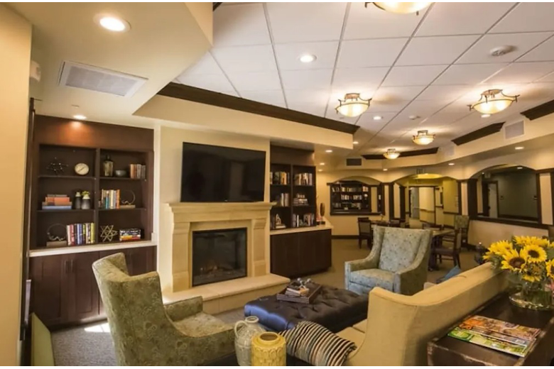 Image of The Pointe at Summit Hills (3)