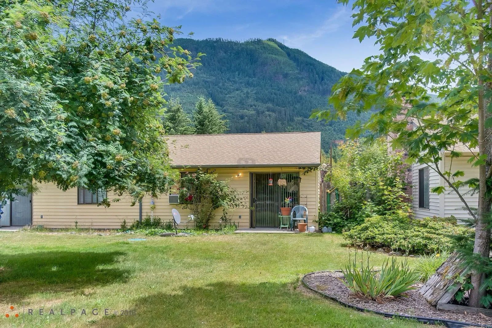 Image of Whitehorse (4)