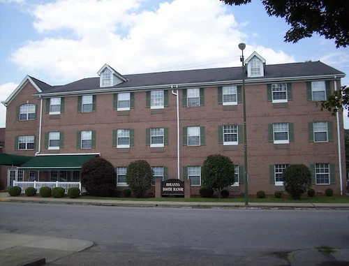 Image of Roxanna Booth Manor (1)
