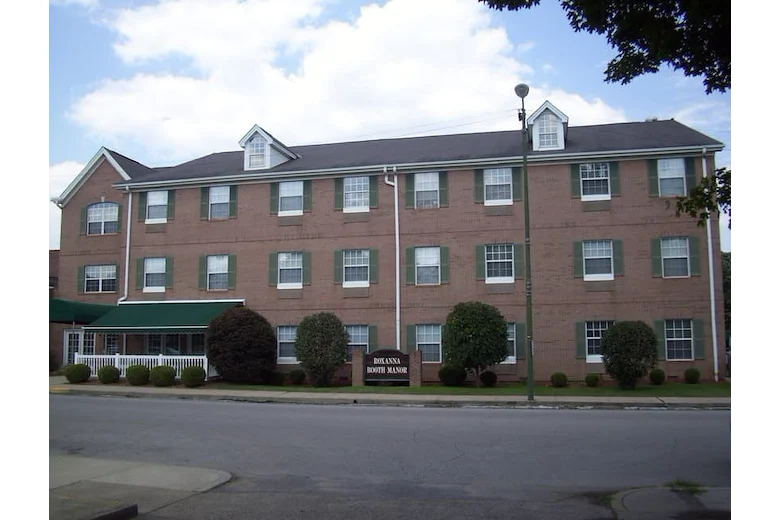 Image of Roxanna Booth Manor (1)