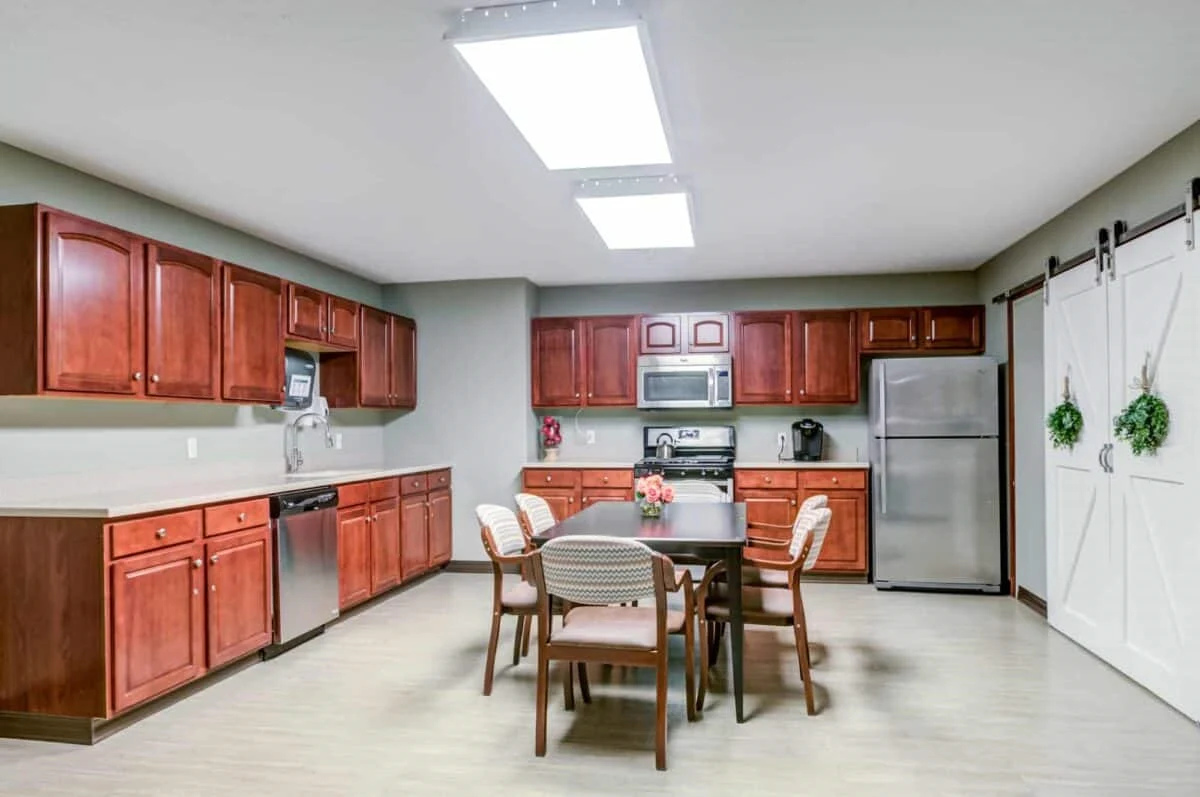 Image of Colonial Courtyard at Bedford (5)