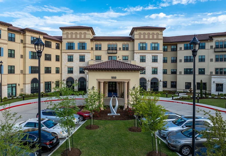 Image of Grand Living at Tuscan Lakes (1)