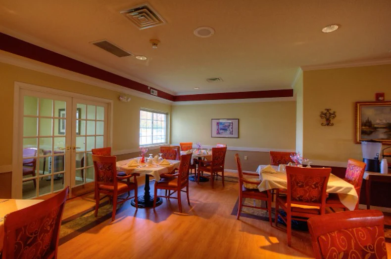 Pathfinder Senior Living in Fremont, NE, dining room