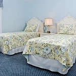 Image of Chesapeake Manor (3)