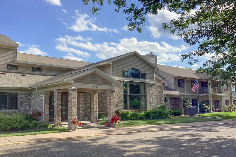 Image of The Oaks (1)