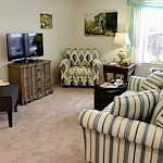 Magnolia Heights Gracious Retirement Living Hawthorn Senior Independent Living in Franklin, Massachusetts apartment living room