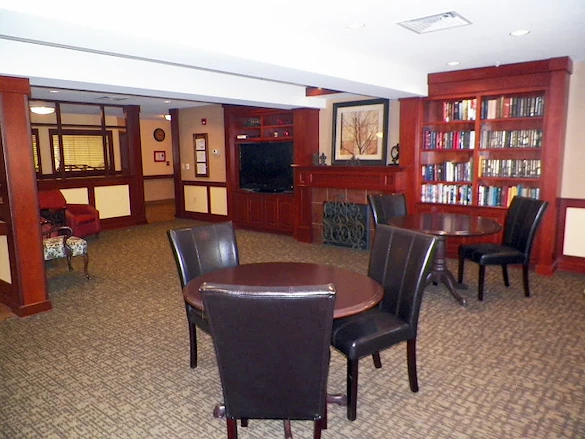 Image of Roselawn Manor Senior Living (7)