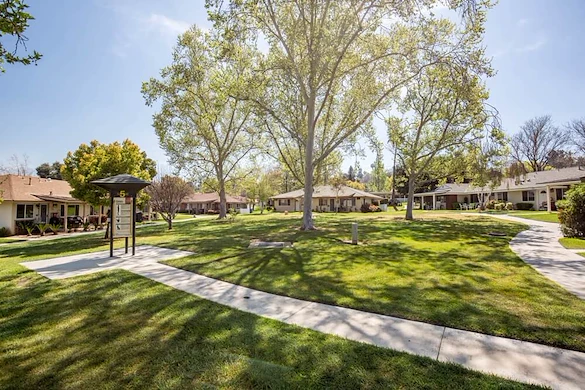 Image of Plymouth Village Senior Living (3)