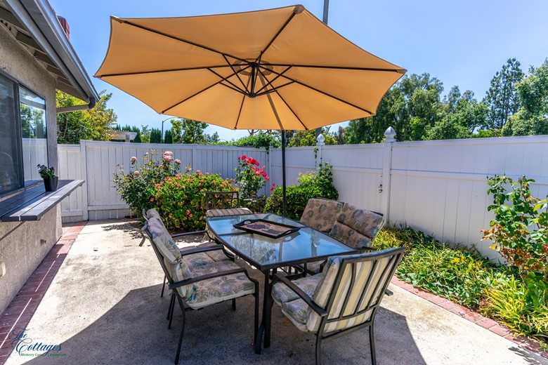 Image of Alzheimer's Orange County - Cottage 4 (2)