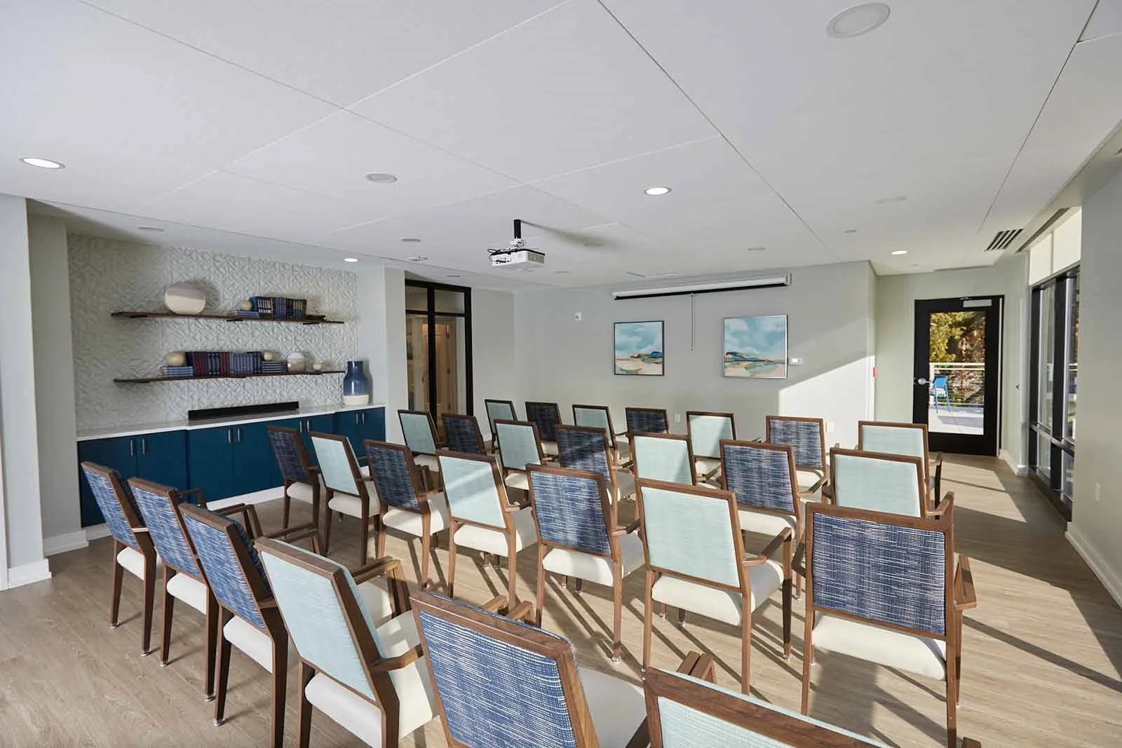 Image of Walnut Trace (10)