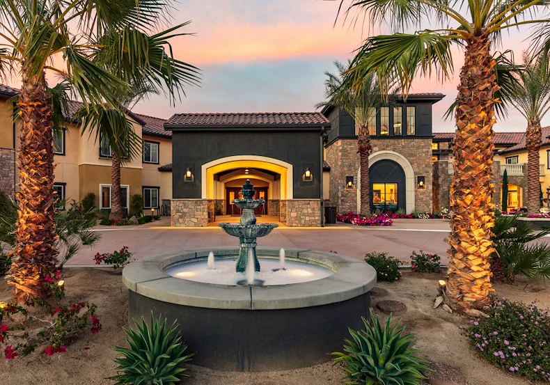 Image of Bella Villaggio (2)