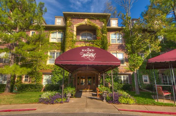 Image of The Mansion at Waterford Assisted Living (1)