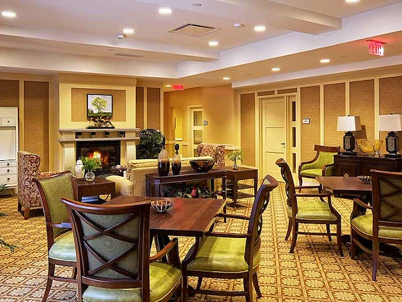 Image of Atria Glen Cove (8)
