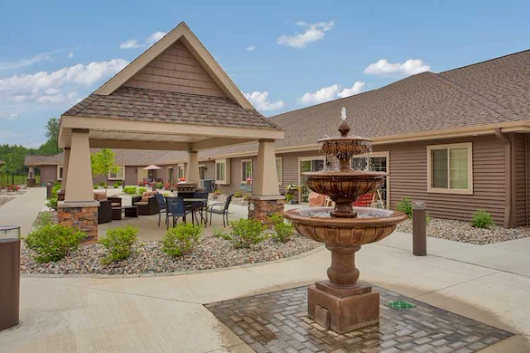 Charter Senior Living of Davison outdoor space