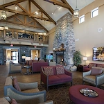 Alto Tavares, senior living community offering assisted living, memory care, and respite care in Tavares, FL, community gathering area