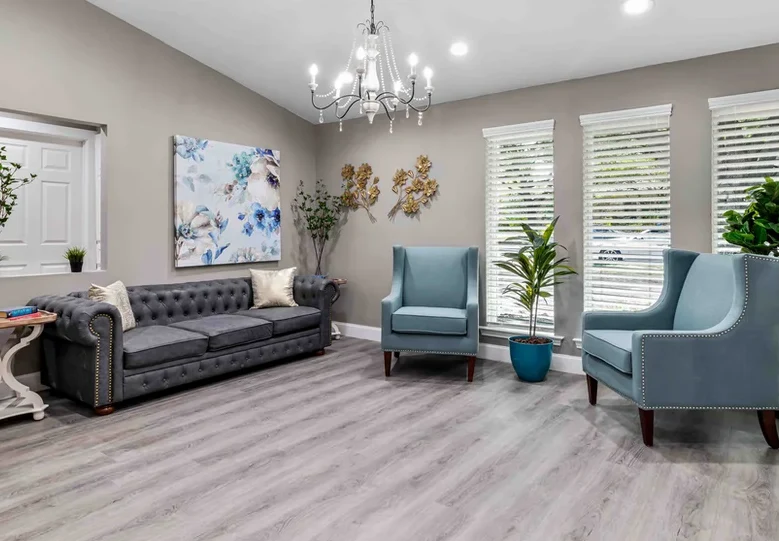 Image of Silver Leaf Graystone (4)