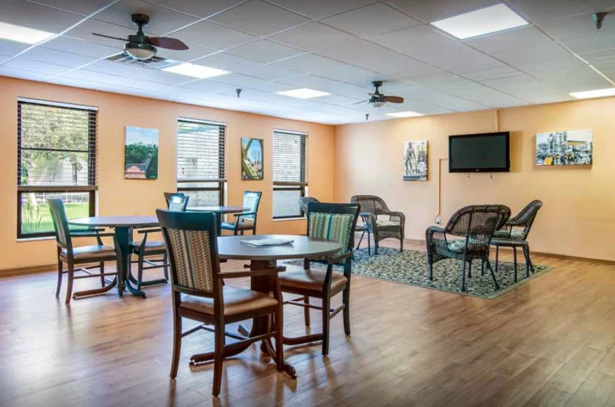 Image of Cedar Hill Healthcare And Rehabilitation Center (2)