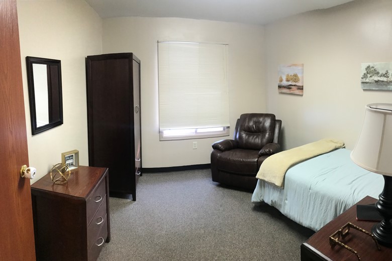 Fully Furnished Rooms