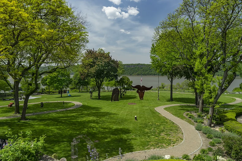 Image of RiverSpring Residences Assisted Living (8)