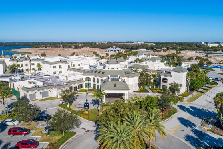 Image of Luxe Senior Living at Wellington (8)