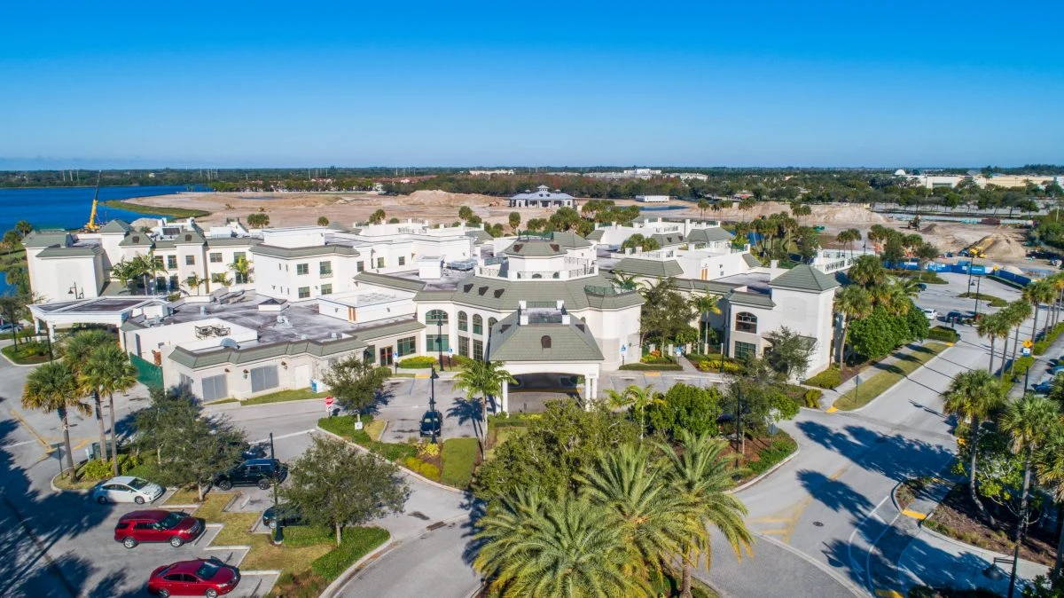 Image of Luxe Senior Living at Wellington (8)