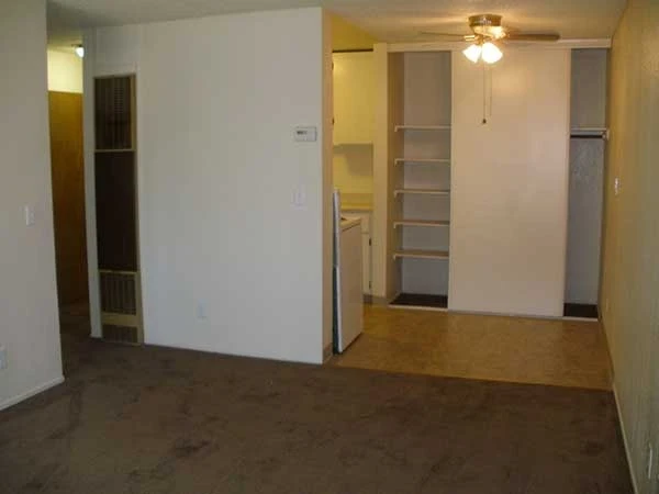 Image of Inglewood Gardens (5)