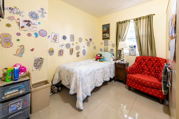 Image of Sunny Days Assisted Living / Buckingham Palace (4)