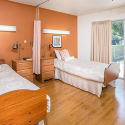 Image of Kingsburg Center (2)