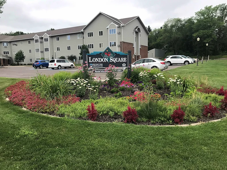 Image of London Square (1)