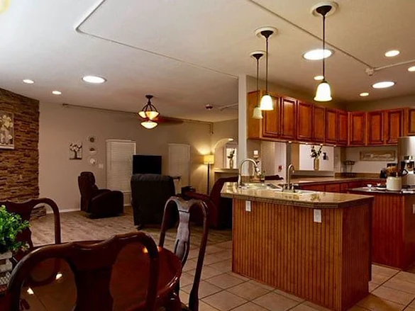 Image of Cottonwood Home (5)