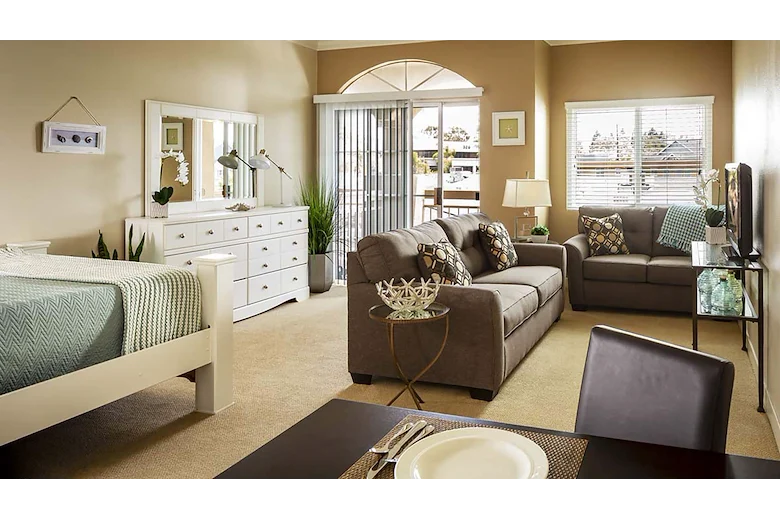 Image of Atria Newport Plaza (7)