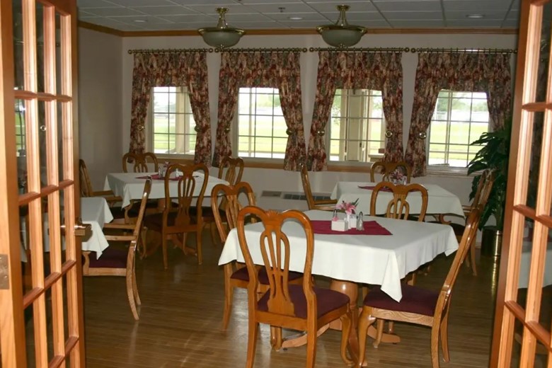 Image of Assisted Living at Miller's Merry Manor - Wakarusa, IN (4)