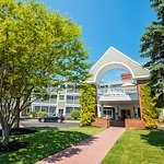 Image of The Highlands (1)