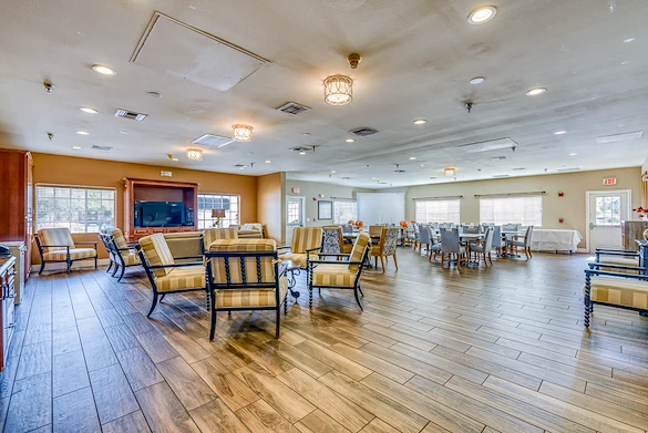 Image of Cottages at Palm Springs (4)