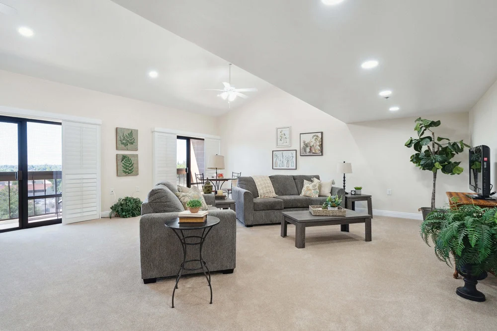 Rosewood Senior Living in Bakersfield, CA, living room