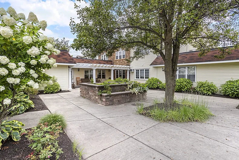 Image of Brookdale Castle Gardens (10)