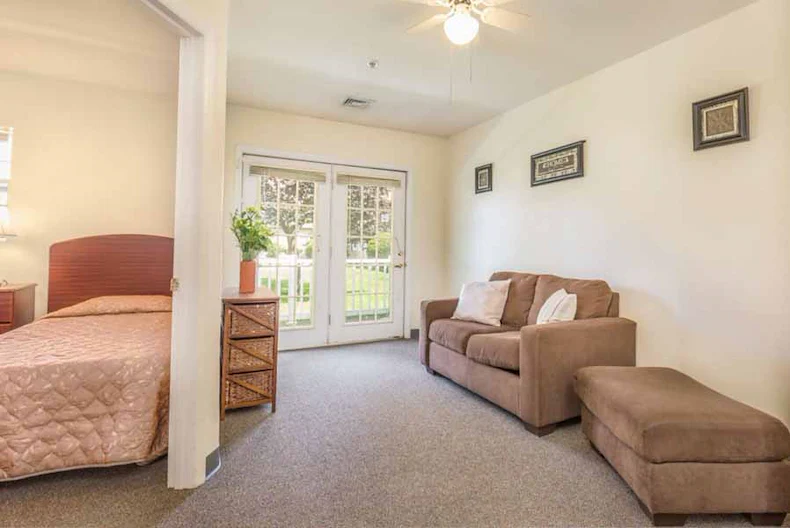 Image of Tiffany Court at Kingston (2)