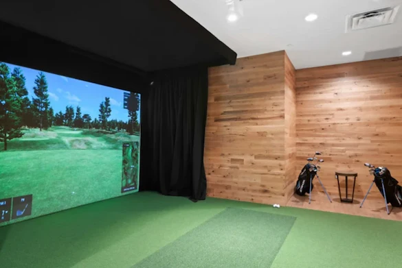 The Barclay at Tuckahoe golf simulator