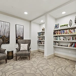 Alto Johns Creek, senior living community offering assisted living, memory care, and respite care in Duluth, GA, cozy library