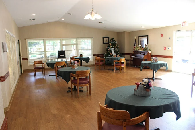 Image of Roselawn Manor (5)