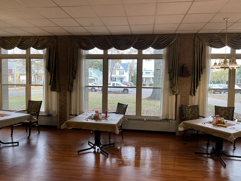 Image of LECOM At Elmwood Gardens (3)