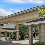 Image of Holiday Genesee Gardens (1)