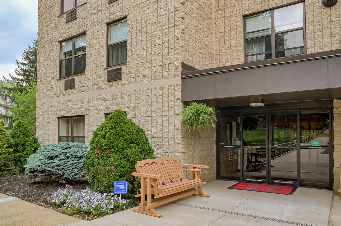 Image of Coal Township Elderly (4)