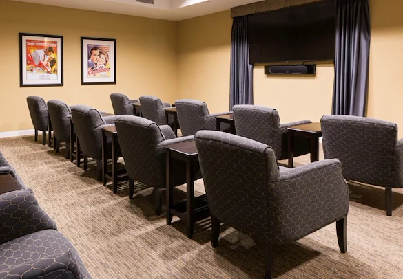 Image of Green Oaks Senior Living (8)