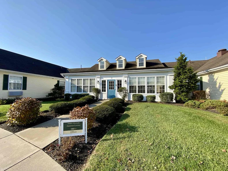 Image of Abbey Manor of Elkton (1)