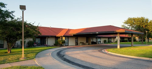 Image of Manor Of The Plains Senior Living (1)
