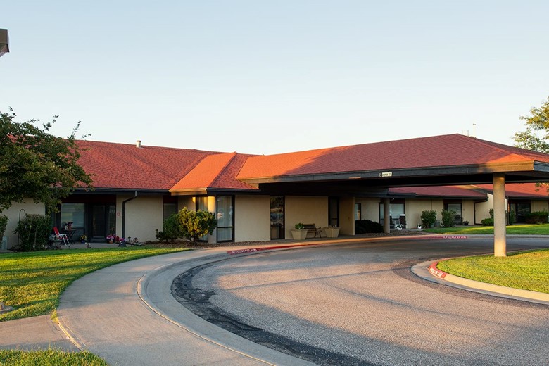 Image of Manor Of The Plains Senior Living (1)