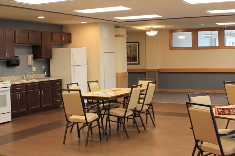Image of Oak Park Place Nursing Of Nakoma (5)