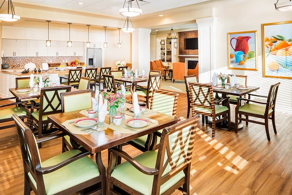 Sonata Windermere Assisted Senior Living in FL dining room