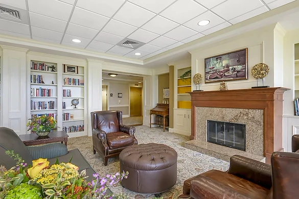 Brookdale Green Hills Cumberland senior living community offering assisted living, memory care, and respite care in Nashville, TN, sitting area by fireplace